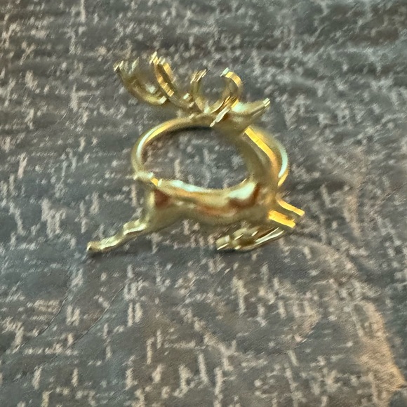 Reindeer Napkin Rings or Holders - Gold - 12 piece set - Picture 3 of 5